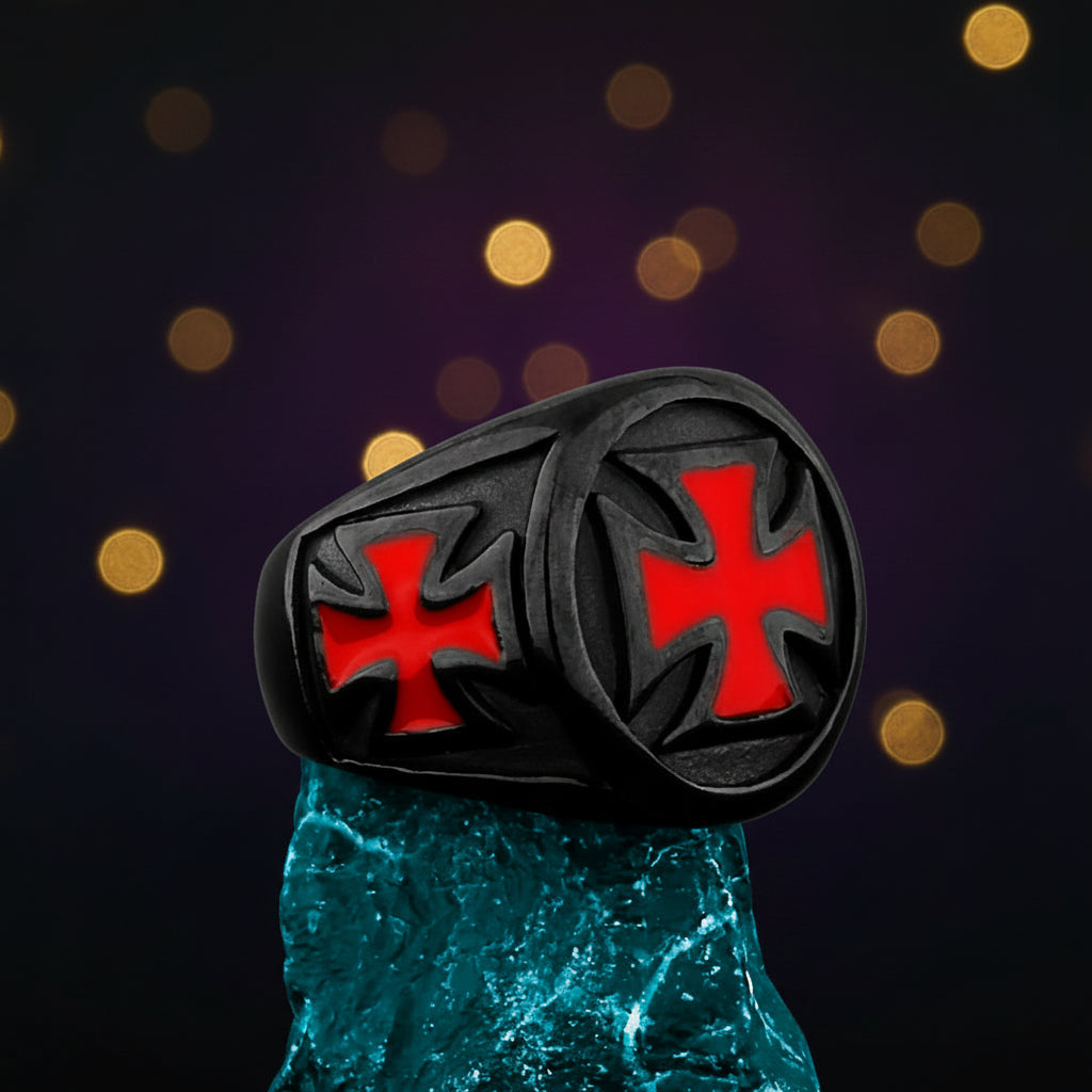 Bague avec croix de Malte