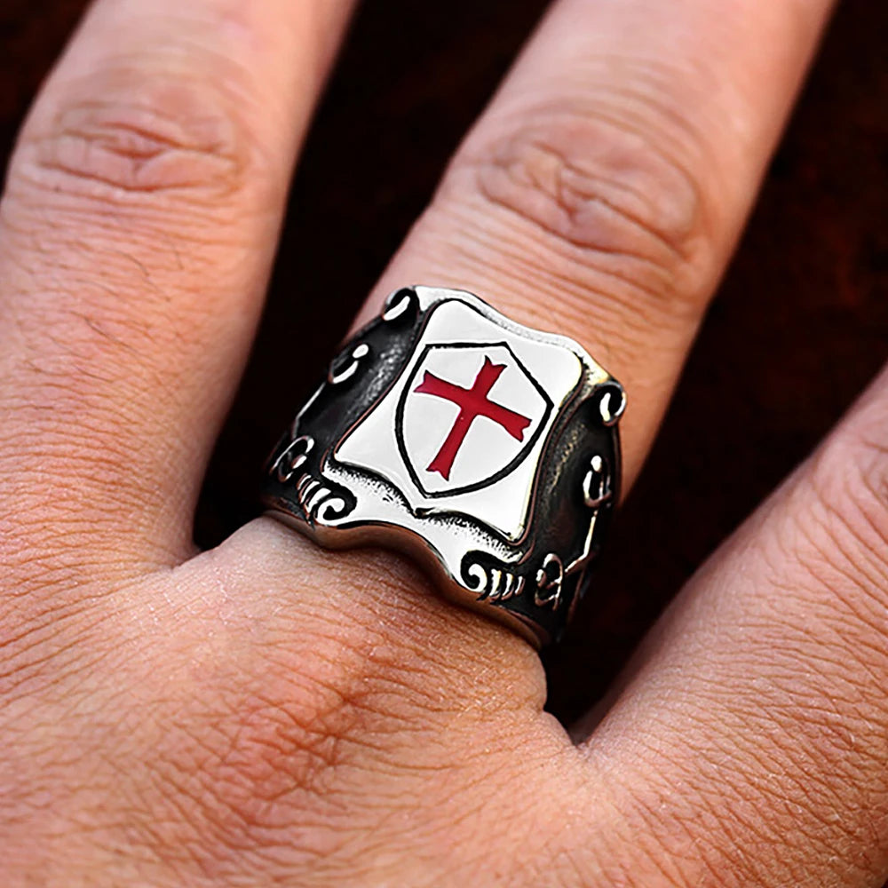 Bague chevalière croix des Templiers