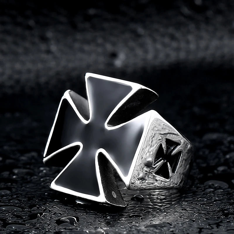 Bague croix de fer