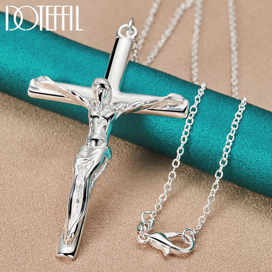 Collier croix crucifix
