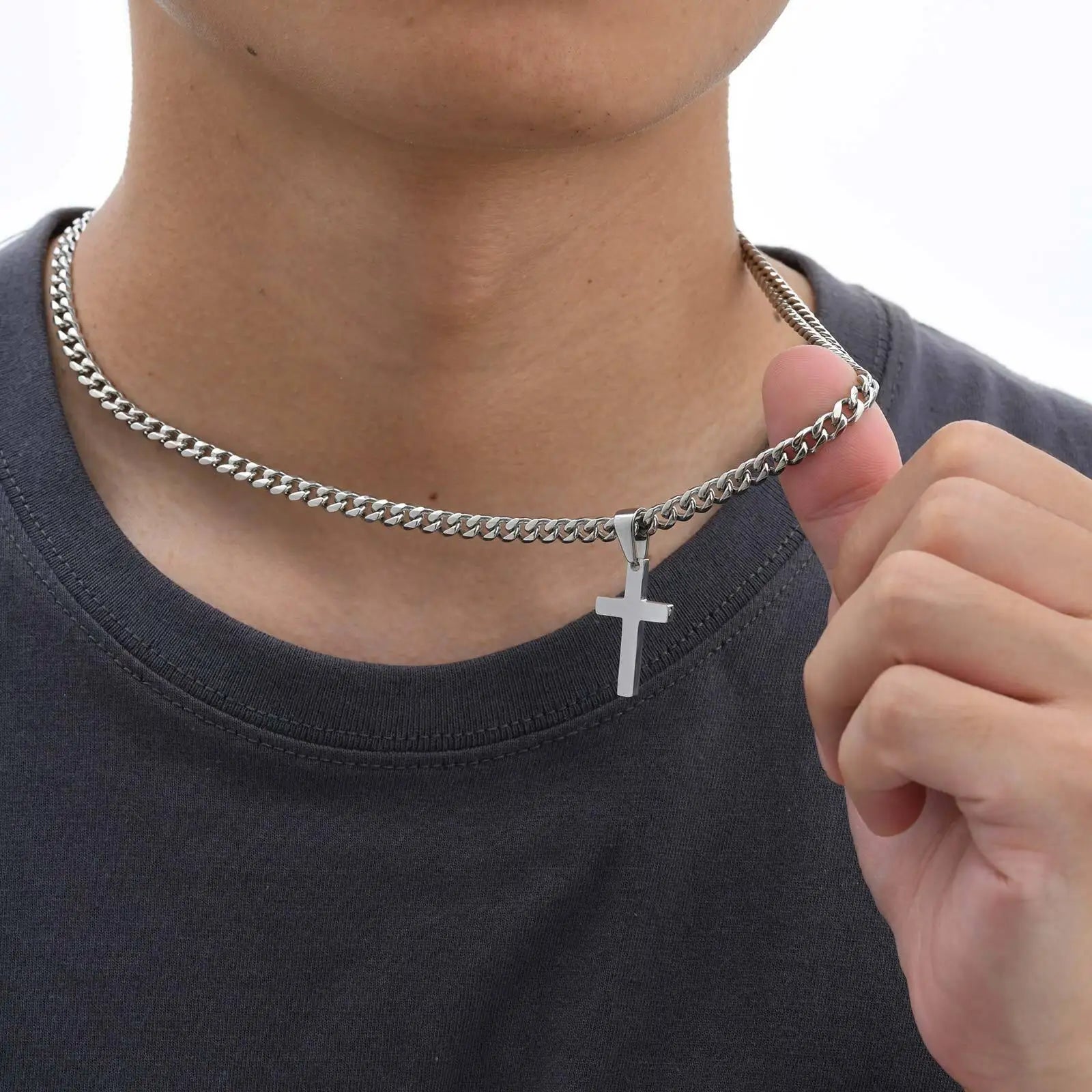 Collier croix homme or blanc